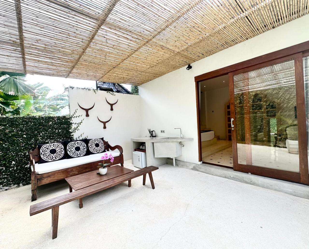The Apartments Umalas Canggu Exterior foto