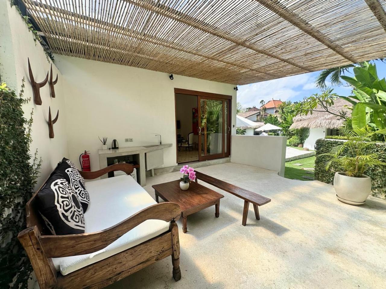 The Apartments Umalas Canggu Exterior foto